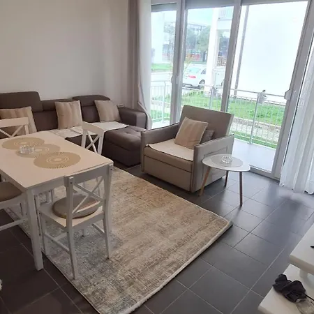 Apartment Buki *